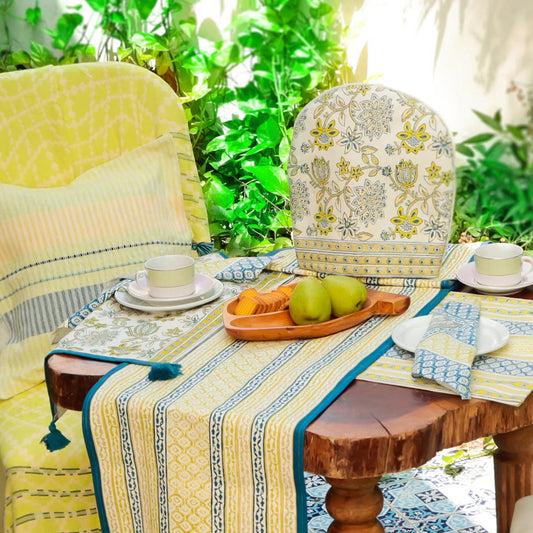 table runners and placemats