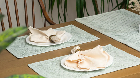 What Are the Best Placemats for Modern Dining Table Settings?