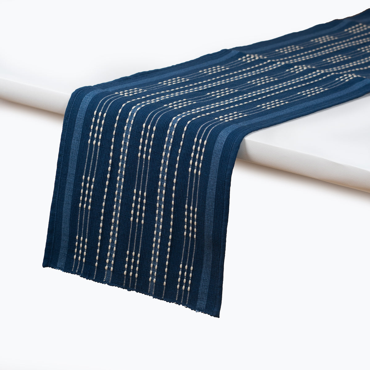 EMAAN STRIPED RUNNER