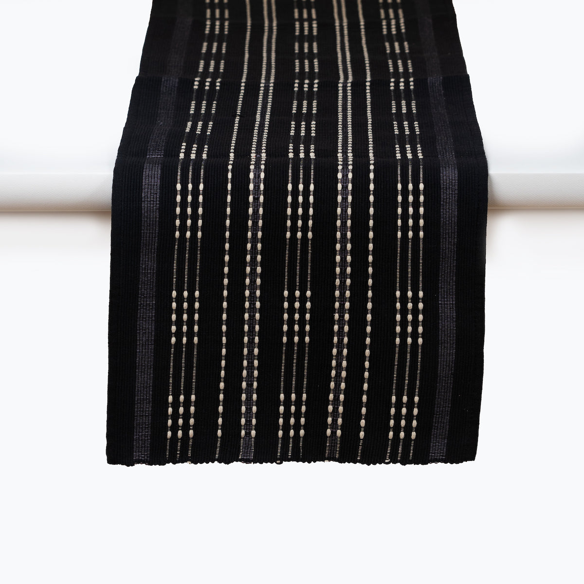 EMAAN STRIPED RUNNER